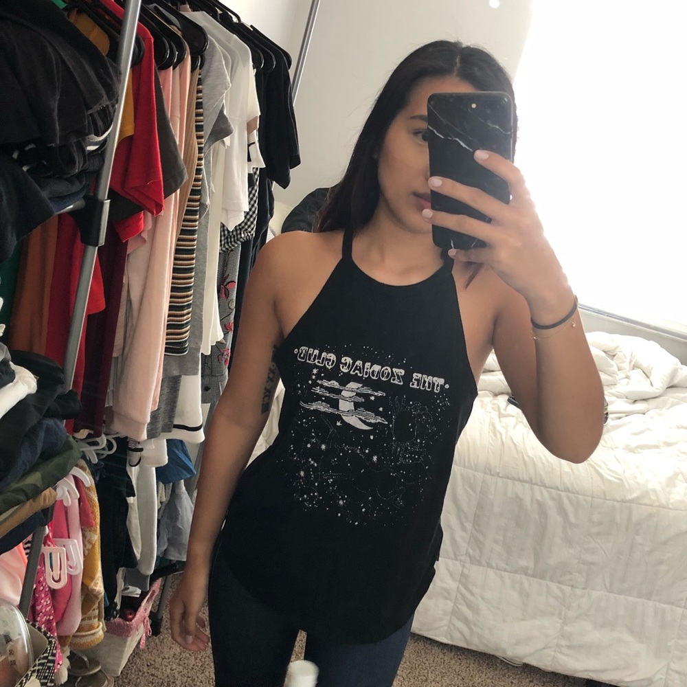 Racer neck graphic t